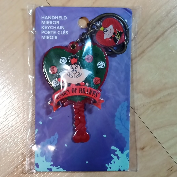 $5 Disney Villains Miniso Handheld Mirror Keychain Queen of Hearts - Picture 6 of 9